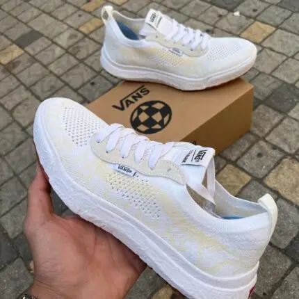 נעלי גברים VANS